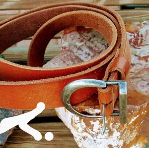 LAST CHANCE Women's Leather Cognag Belt